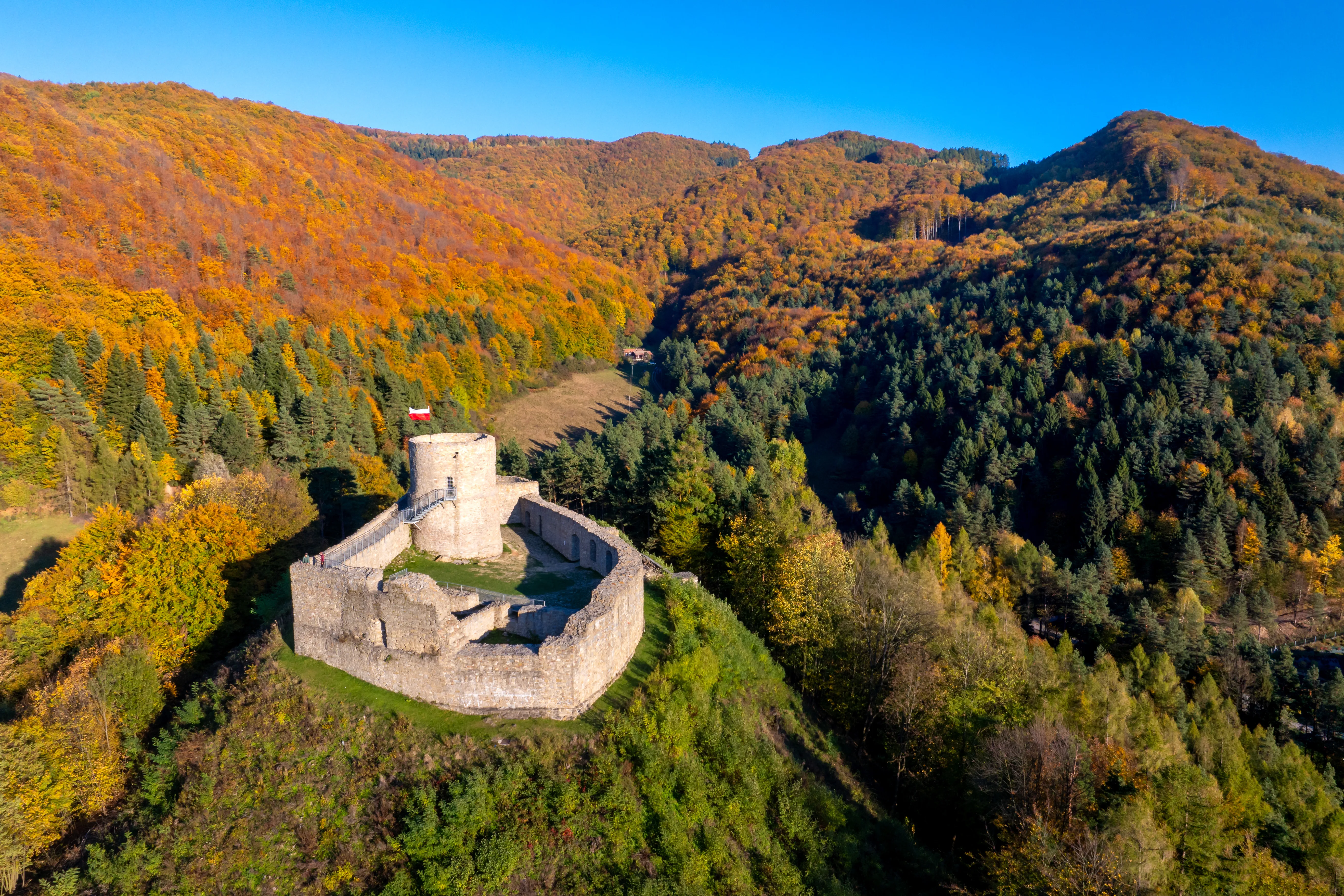 Beskid Sądecki 18 ZAMEK W RYTRZE