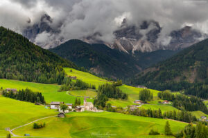DOLOMITY
