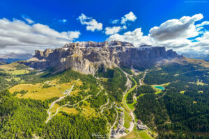 DOLOMITY